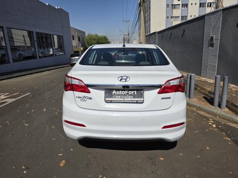 HYUNDAI HB 20 Sedan 1.6 16V 4P FLEX COMFORT PLUS AUTOM�TICO, Foto 4