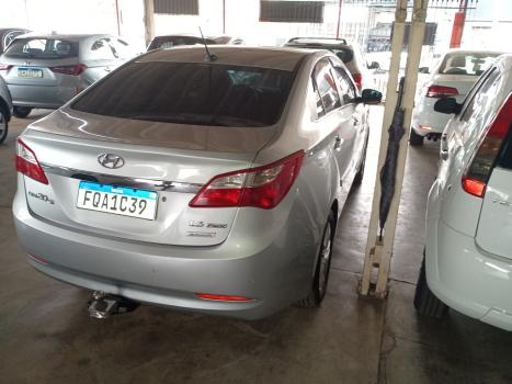 HYUNDAI HB 20 Sedan 1.6 16V 4P FLEX PREMIUM AUTOM�TICO, Foto 2