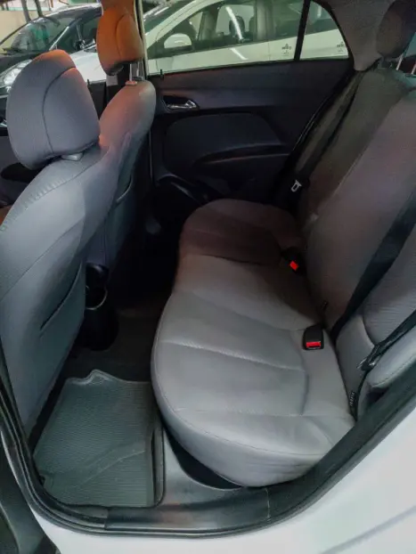 HYUNDAI HB 20 Sedan 1.6 16V 4P FLEX PREMIUM AUTOM�TICO, Foto 16
