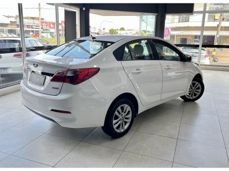 HYUNDAI HB 20 Sedan 1.0 12V 4P FLEX COMFORT PLUS, Foto 4