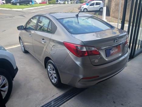 HYUNDAI HB 20 Sedan 1.0 12V 4P FLEX COMFORT PLUS, Foto 4