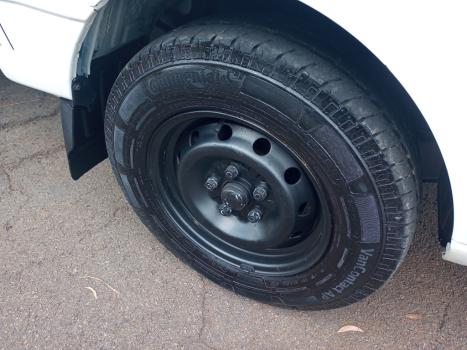 HYUNDAI HR 2.5 TCI HD DIESEL CARROCERIA DE MADEIRA, Foto 14