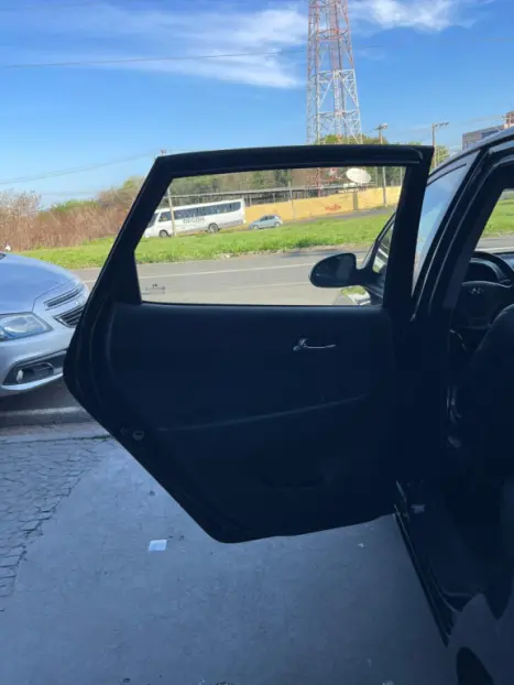 HYUNDAI I30 2.0 16V 4P AUTOMTICO, Foto 17