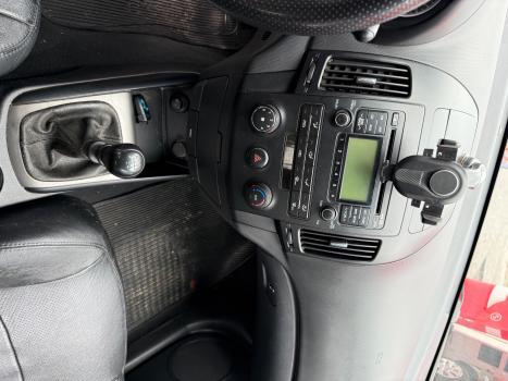 HYUNDAI I30 2.0 16V 4P, Foto 8