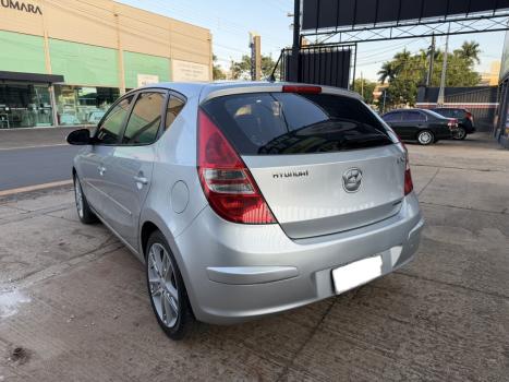 HYUNDAI I30 2.0 16V 4P, Foto 4