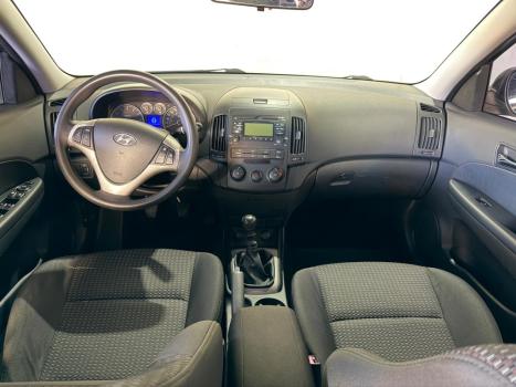 HYUNDAI I30 2.0 16V 4P GLS, Foto 9