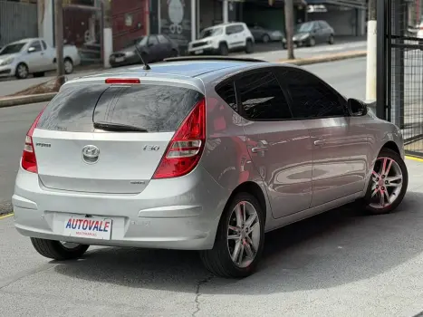 HYUNDAI I30 2.0 16V 4P GLS AUTOM�TICO, Foto 3