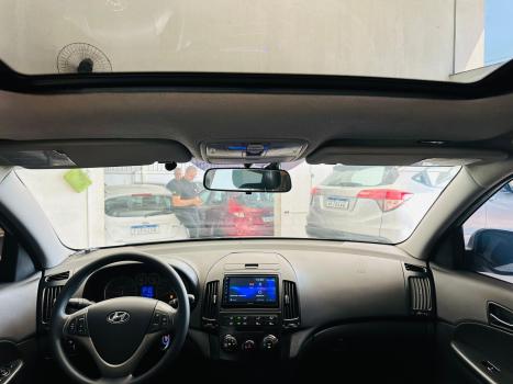 HYUNDAI I30 2.0 16V 4P AUTOM�TICO, Foto 9