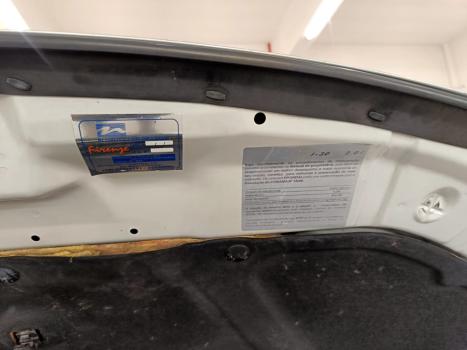 HYUNDAI I30 2.0 16V 4P AUTOM�TICO, Foto 11