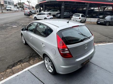 HYUNDAI I30 2.0 16V 4P, Foto 5