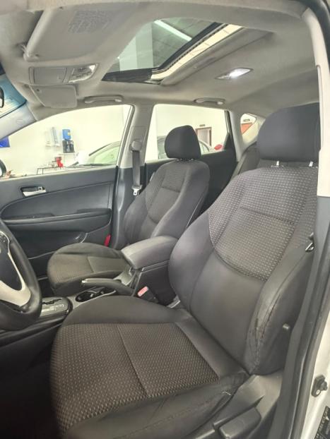 HYUNDAI I30 2.0 16V 4P AUTOM�TICO, Foto 3