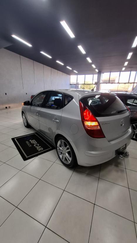 HYUNDAI I30 2.0 16V 4P, Foto 6