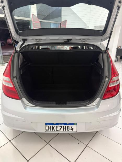 HYUNDAI I30 2.0 16V 4P GLS, Foto 9