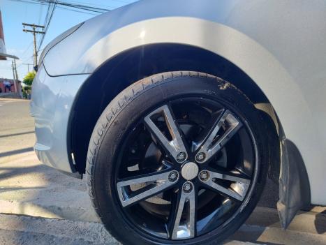 HYUNDAI I30 2.0 16V 4P AUTOMÁTICO, Foto 7