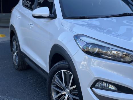 HYUNDAI Tucson 1.6 16V 4P T-GDI GL ECOSHIFT AUTOMÁTICO, Foto 2 HYUNDAI Tucson 1.6 16V 4P T-GDI GL ECOSHIFT AUTOMÁTICO, Foto 2