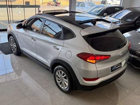 HYUNDAI Tucson 1.6 16V 4P T-GDI GL ECOSHIFT AUTOM�TICO, Foto 4