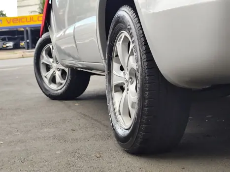 HYUNDAI Tucson 2.0 16V 4P GL AUTOM�TICO, Foto 5