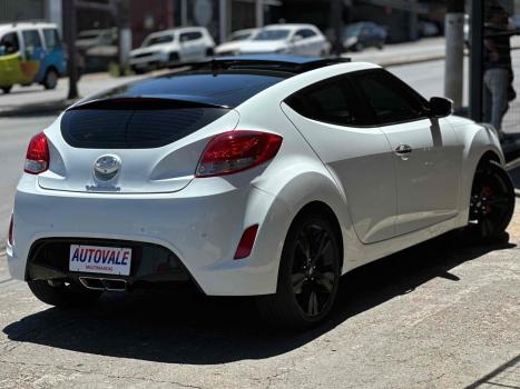 HYUNDAI Veloster 1.6 16V 3P AUTOMÁTICO, Foto 5 HYUNDAI Veloster 1.6 16V 3P AUTOMÁTICO, Foto 5