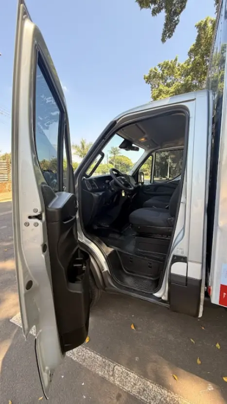 IVECO Daily 3.0 16V 35-150 TURBO DIESEL CABINE SIMPLES DIESEL, Foto 7