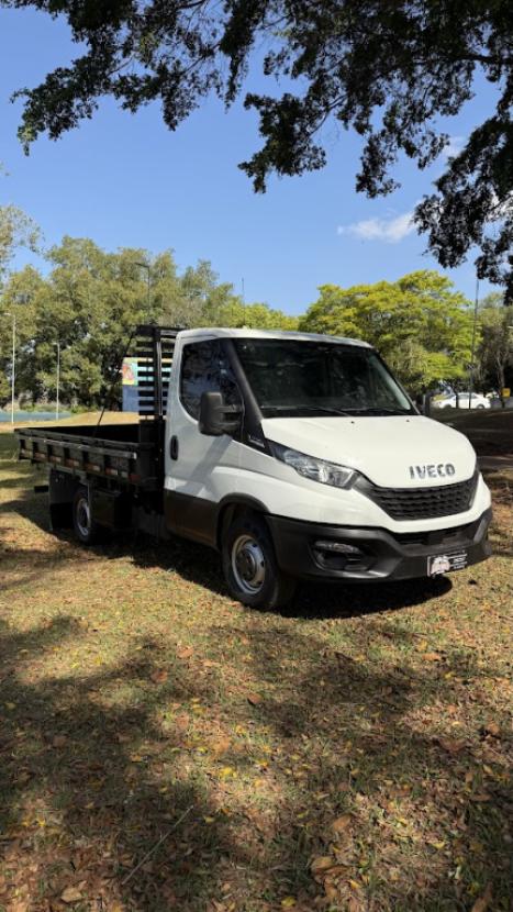 IVECO Daily 3.0 16V 35-150 TURBO DIESEL CABINE SIMPLES DIESEL, Foto 1