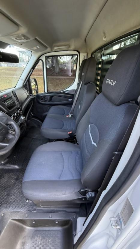 IVECO Daily 3.0 16V 35-150 TURBO DIESEL CABINE SIMPLES DIESEL, Foto 8