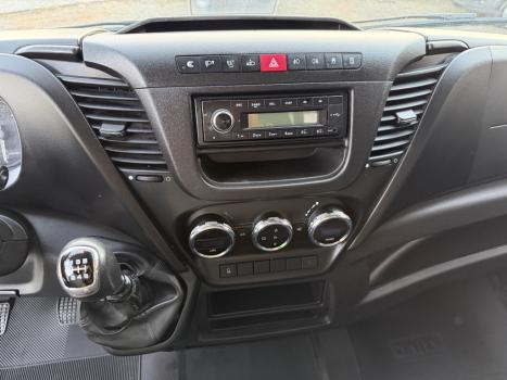 IVECO Daily 3.0 16V 35-150 TURBO DIESEL CABINE SIMPLES DIESEL, Foto 12
