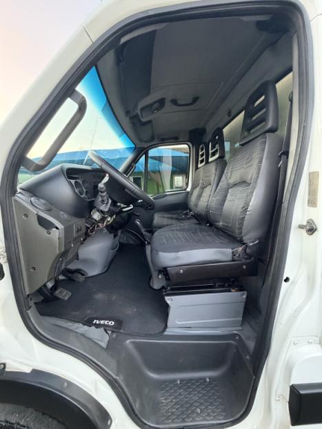 IVECO Daily 3.0 16V 35-S14 TURBO DIESEL INTERCOOLER CHASSI CABINE, Foto 8