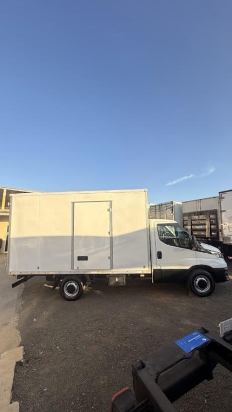 IVECO Daily 3.0 16V 35-150 TURBO DIESEL CABINE SIMPLES DIESEL, Foto 4