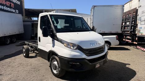 IVECO Daily 3.0 16V 35-160 TURBO DIESEL INTERCOOLER CABINE SIMPLES, Foto 1