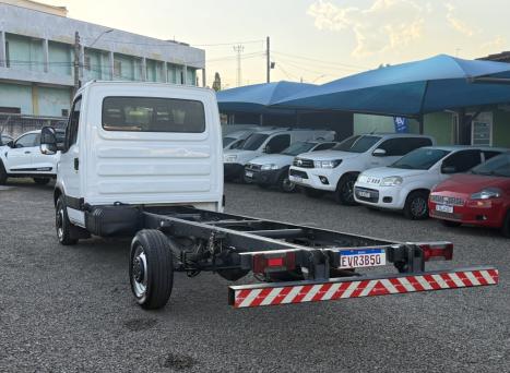 IVECO Daily 3.0 16V 35-S14 TURBO DIESEL INTERCOOLER CHASSI CABINE, Foto 2