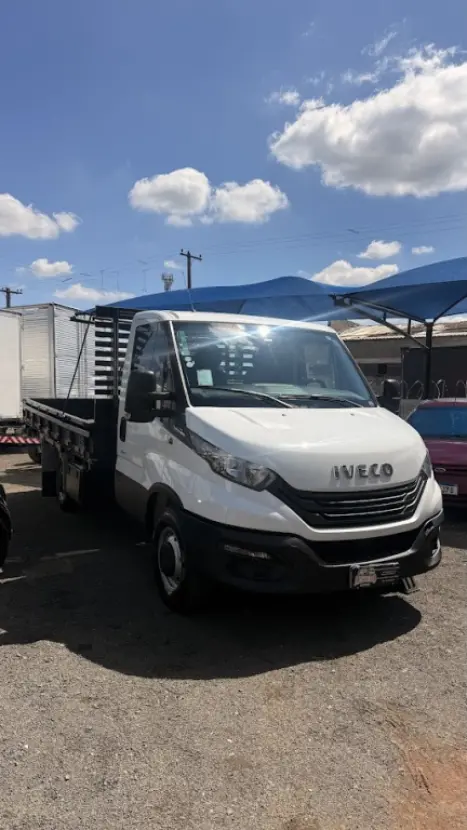 IVECO Daily 3.0 16V 35-160 TURBO DIESEL INTERCOOLER CABINE SIMPLES, Foto 1
