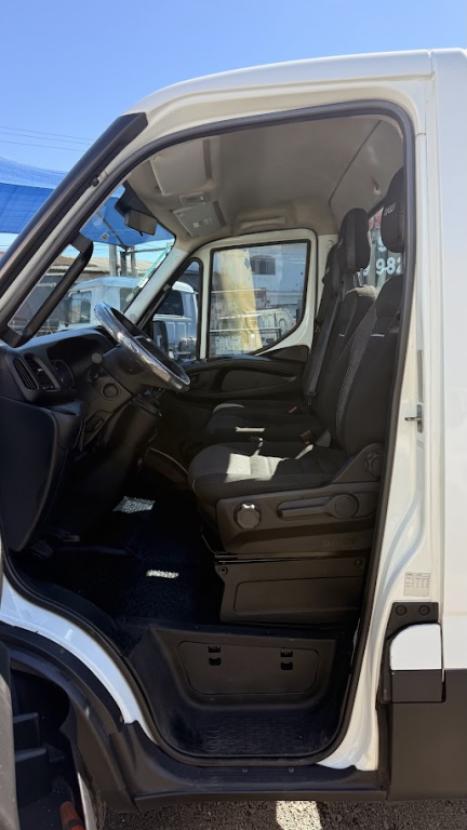 IVECO Daily 3.0 16V 35-160 TURBO DIESEL INTERCOOLER CABINE SIMPLES, Foto 6