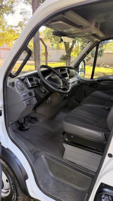 IVECO Daily 3.0 16V 35-S14 TURBO DIESEL INTERCOOLER CHASSI CABINE, Foto 15