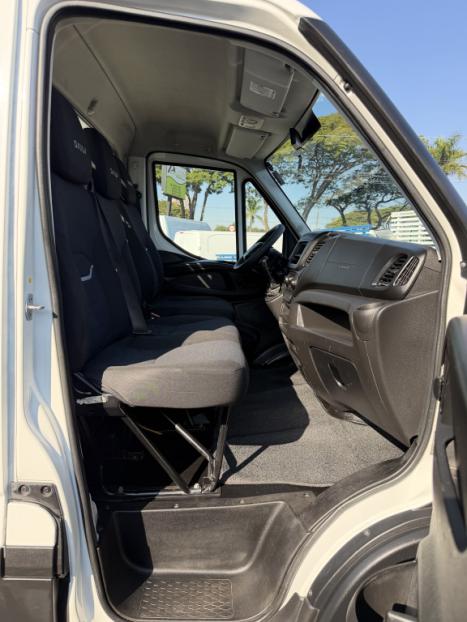 IVECO Daily 30-130 2.3 CABINE SIMPLES DIESEL, Foto 11