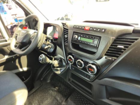 IVECO Daily 35-150 CABINE SIMPLES DIESEL, Foto 11
