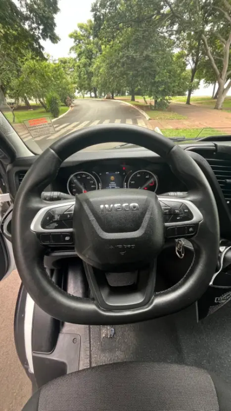 IVECO Daily 35-160 CABINE SIMPLES DIESEL, Foto 15