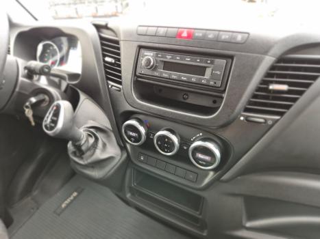 IVECO Daily 35-180 CABINE SIMPLES NO CHASSI AUTOM�TICO, Foto 11