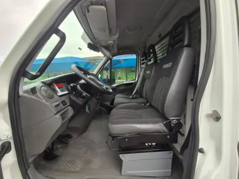 IVECO Daily 35S14 DIESEL CHASSI CABINE TURBO INTERCOOLER, Foto 11