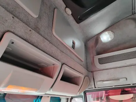 IVECO Tector 240E28, Foto 20
