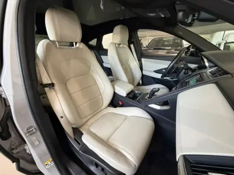 JAGUAR E-Pace 2.0 16V 4P P300 R-DYNAMIC SE AWD TURBO AUTOM�TICO, Foto 12