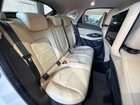 JAGUAR E-Pace 2.0 16V 4P P250 AWD TURBO AUTOM�TICO, Foto 15