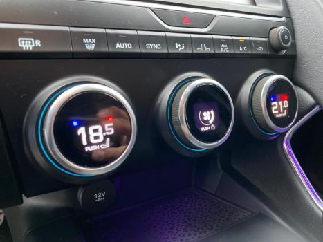 JAGUAR E-Pace , Foto 15
