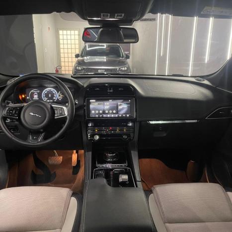 JAGUAR F-Pace 3.0 V6 4P AWD R-SPORT SUPERCHARGED AUTOM�TICO, Foto 3