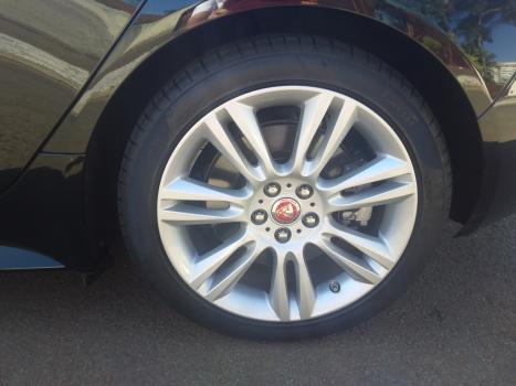 JAGUAR XE 2.0 16V 4P R-SPORT 250 TURBO AUTOMTICO, Foto 4