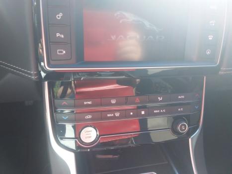 JAGUAR XE 2.0 16V 4P R-SPORT 250 TURBO AUTOMTICO, Foto 8