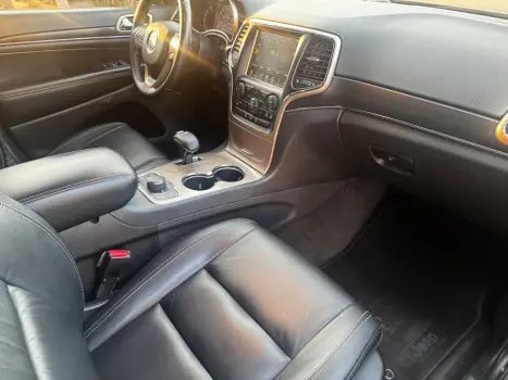 JEEP Cherokee 3.2 4P V6 24V 4X4 LIMITED AUTOMÁTICO, Foto 23 JEEP Cherokee 3.2 4P V6 24V 4X4 LIMITED AUTOMÁTICO, Foto 23