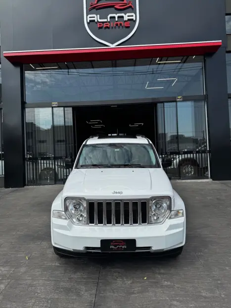 JEEP Cherokee 3.7 V6 12V 4P 4X4 LIMITED AUTOMÁTICO, Foto 2 JEEP Cherokee 3.7 V6 12V 4P 4X4 LIMITED AUTOMÁTICO, Foto 2