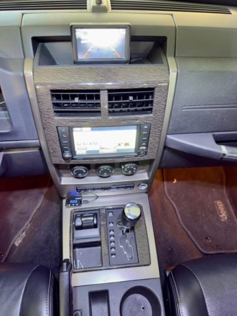 JEEP Cherokee 3.7 V6 12V 4P 4X4 LIMITED AUTOM�TICO, Foto 8