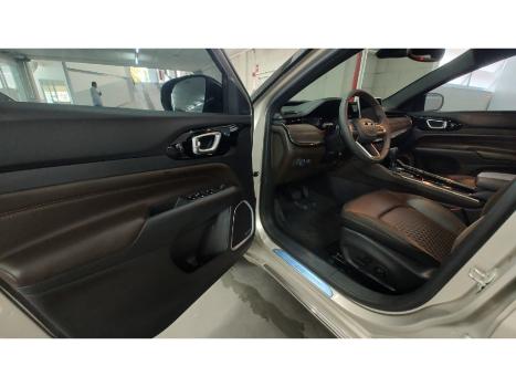 JEEP Commander 1.3 16V 4P FLEX T270 OVERLAND TURBO AUTOMÁTICO, Foto 10 JEEP Commander 1.3 16V 4P FLEX T270 OVERLAND TURBO AUTOMÁTICO, Foto 10