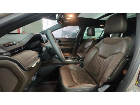 JEEP Commander 1.3 16V 4P FLEX T270 OVERLAND TURBO AUTOMÁTICO, Foto 11 JEEP Commander 1.3 16V 4P FLEX T270 OVERLAND TURBO AUTOMÁTICO, Foto 11